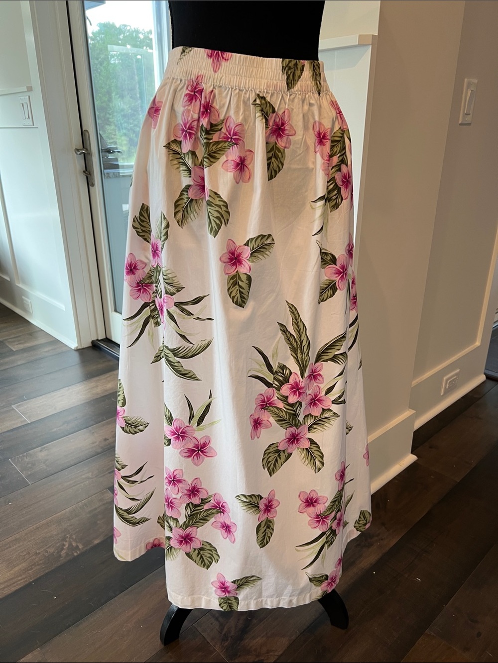 Lands' End White Maxi Skirt with Pink Floral Print and Green Leaves